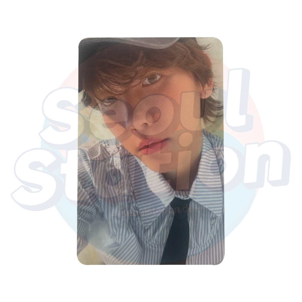 BAEKHYUN - 5th Mini Album 'ESSENCE OF REVERIE' - Apple Music Photo Card Grey Cap