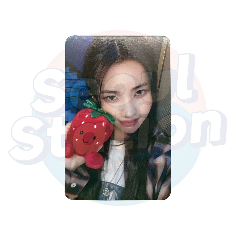 I-DLE - 2nd Full Album '2' - SOUNDWAVE Lucky Draw Photocard
