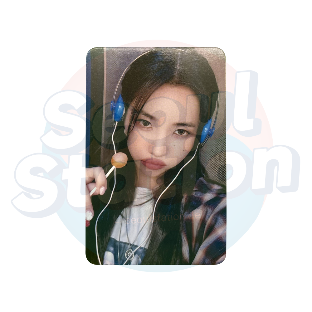 I-DLE - 2nd Full Album '2' - SOUNDWAVE Lucky Draw Photocard