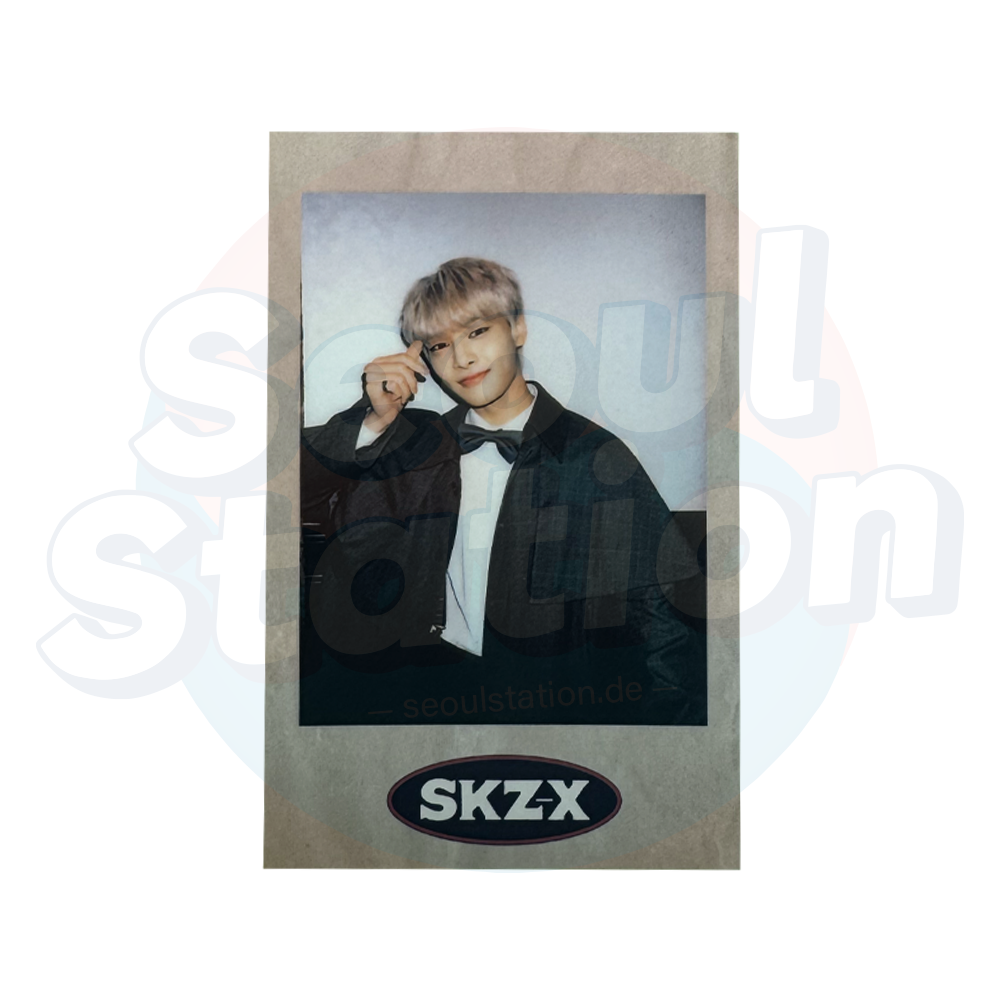 Stray Kids - I.N - SKZ-X Polaroid finger heart