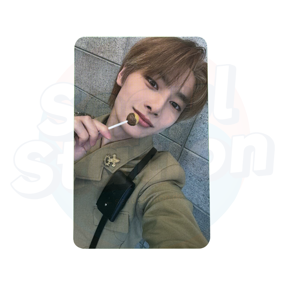 Stray Kids - 樂 - STAR - ROCK STAR - 5th Lucky Draw Event - Soundwave Photo Card (RED back) i.n