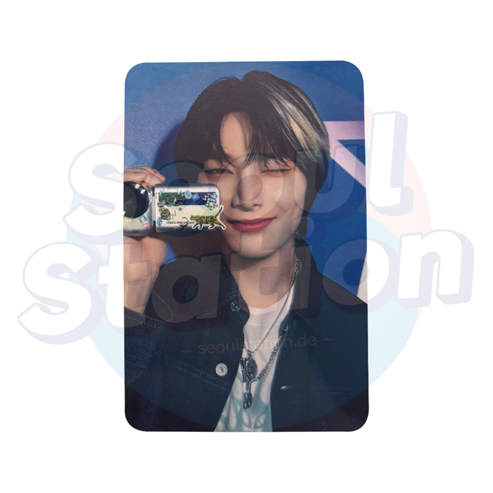 Stray Kids - 2025 Season's Greetings `The Street Kids' - Aladin Photo Card IN