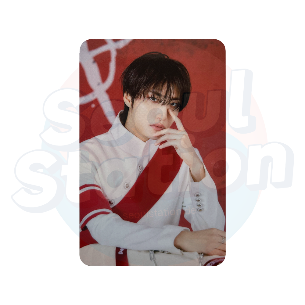 ATEEZ - ANITEEZ IN THE CALLING - ATEEZ X ANITEEZ Pop-Up Store Trading Card - SEONGHWA further away