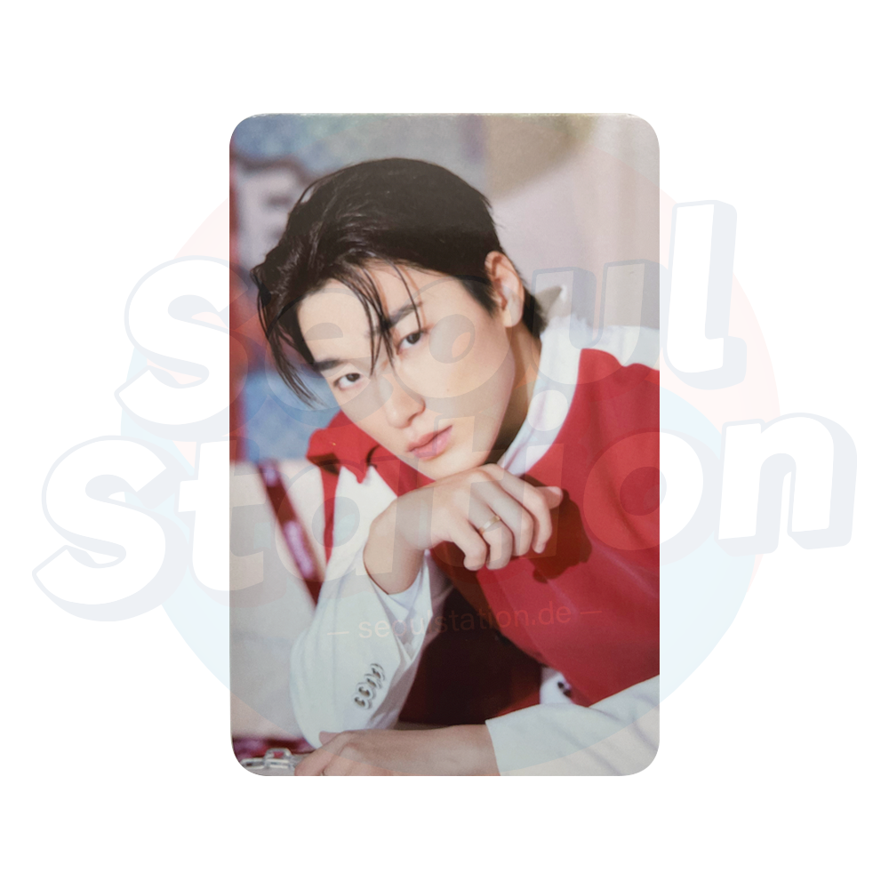 ATEEZ - ANITEEZ IN THE CALLING - ATEEZ X ANITEEZ Pop-Up Store Trading Card - SAN further away