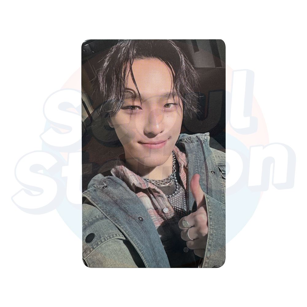 SEVENTEEN - HAPPY BURSTDAY - Photobook Ver. - WEVERSE POB Photo Card dino