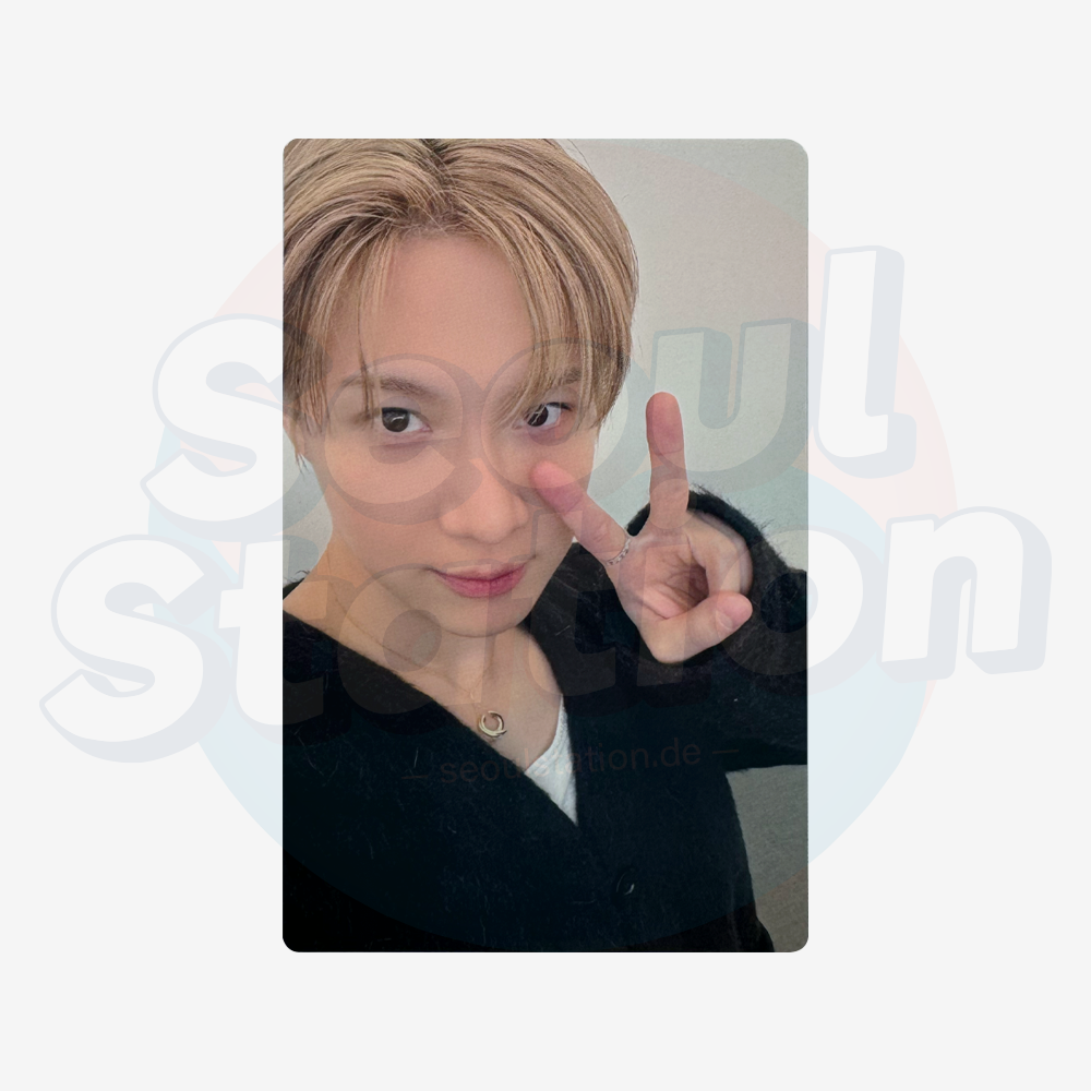 TAEMIN - GGUNG DAENG - POP-UP SHOP Photocard peace sign front