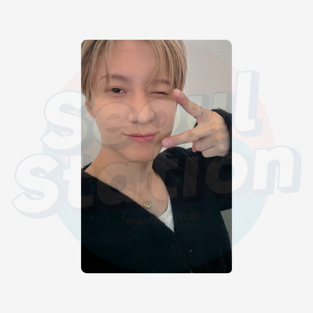 TAEMIN - GGUNG DAENG - POP-UP SHOP Photocard peace sign back