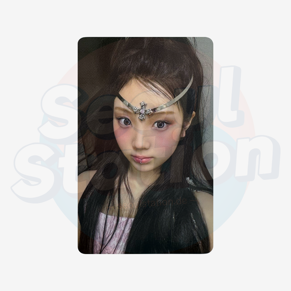 ILLIT - 3rd Mini Album 'BOMB' - PHOTOBOOK Ver. - WEVERSE Photocard wonhee