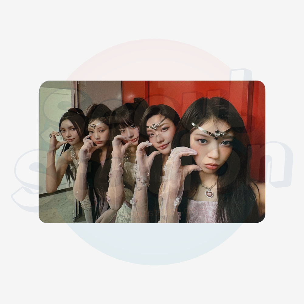 ILLIT - 3rd Mini Album 'BOMB' - PHOTOBOOK Ver. - WEVERSE Photocard group