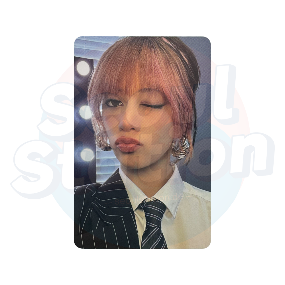 KATSEYE - 2nd EP 'BEAUTIFUL CHAOS' - Random Trading Card - SET A (Red) megan nude ver.