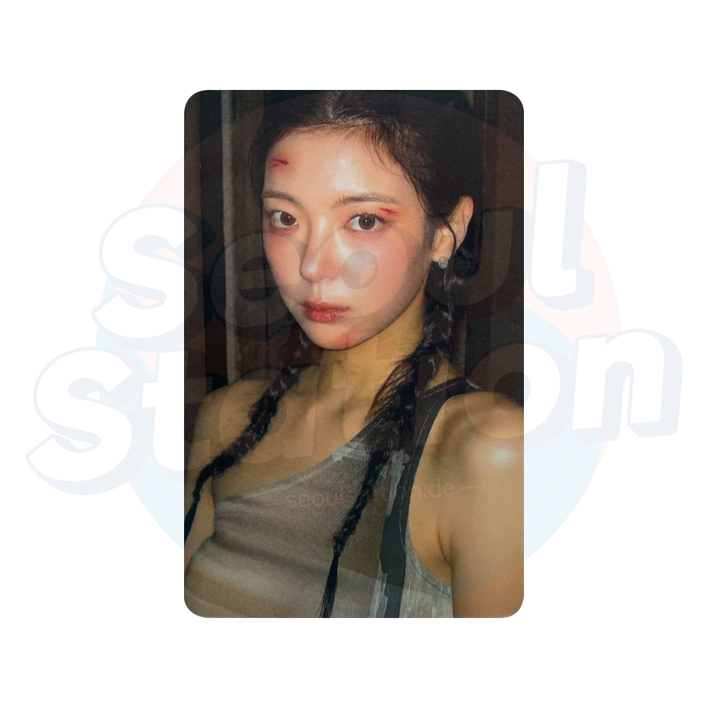 ITZY - Girls Will Be Girls - APPLE MUSIC Photocard lia