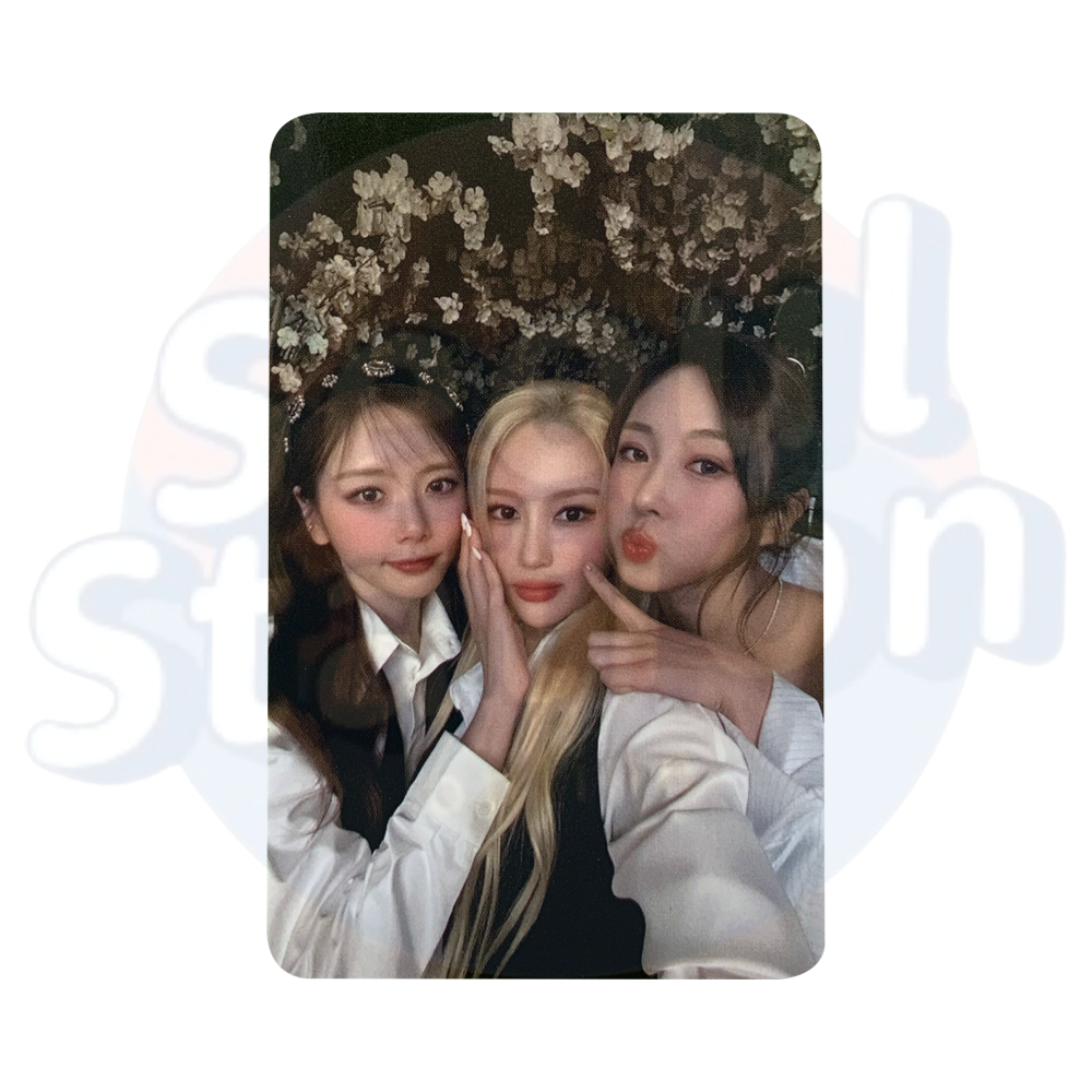 DREAMCATCHER - 2nd Official Fanclub Fanmeeting 'REASON BOUTIQUE' - Unit Trading Cards (15-23) jiu siyeon yoohyeon 23