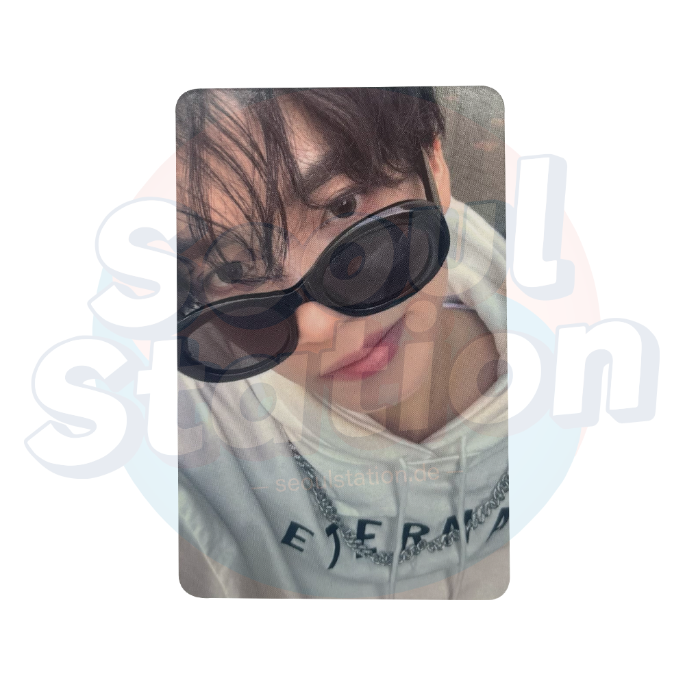 ZEROBASEONE - 1st Full Album 'NEVER SAY NEVER' - APPLE MUSIC Photocard - Digipack Ver. Yujin