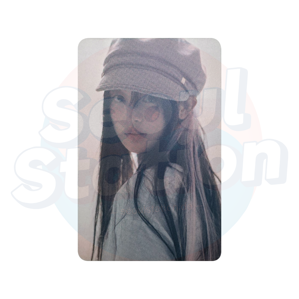 ILLIT - 3rd Mini Album 'BOMB' - GLITT Ver. - APPLE MUSIC Photocard minju