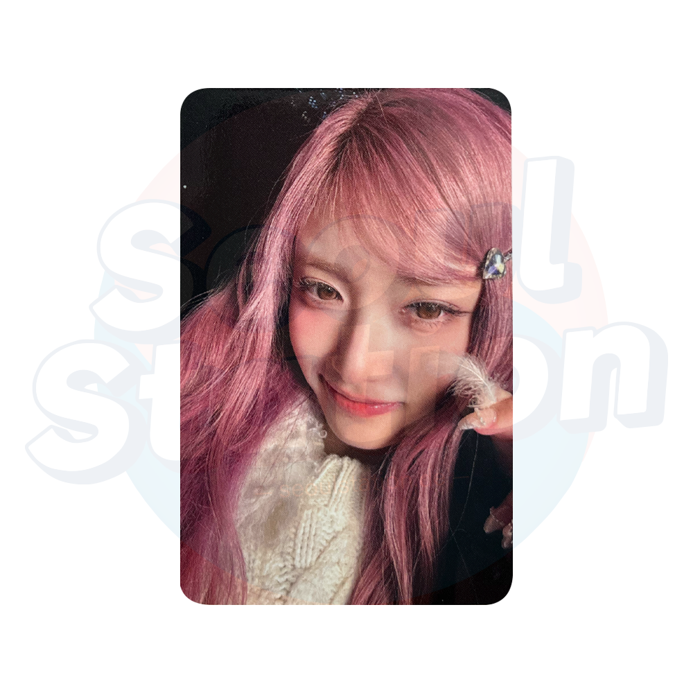 IVE - The 3rd EP 'IVE Empathy' - APPLE MUSIC Photo Card leeseo