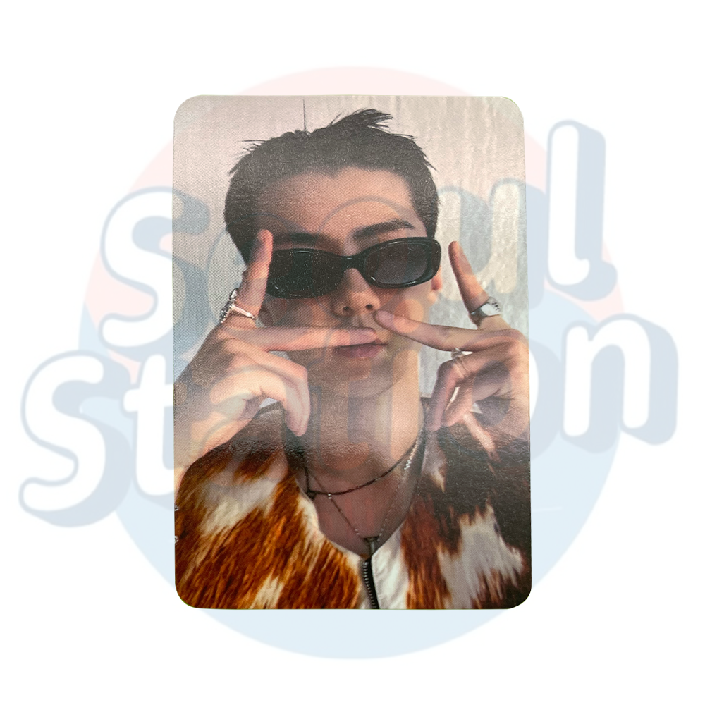 EXO - 7th Mini Album 'EXIST' - APPLE MUSIC Photocard