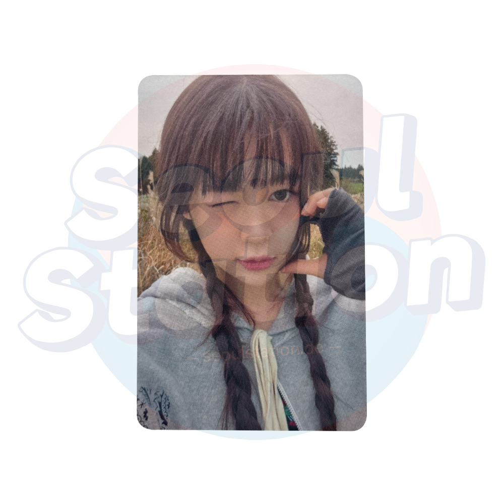 HEARTS2HEARTS - 1st Single 'THE CHASE' - Apple Music Photo Card Yeon