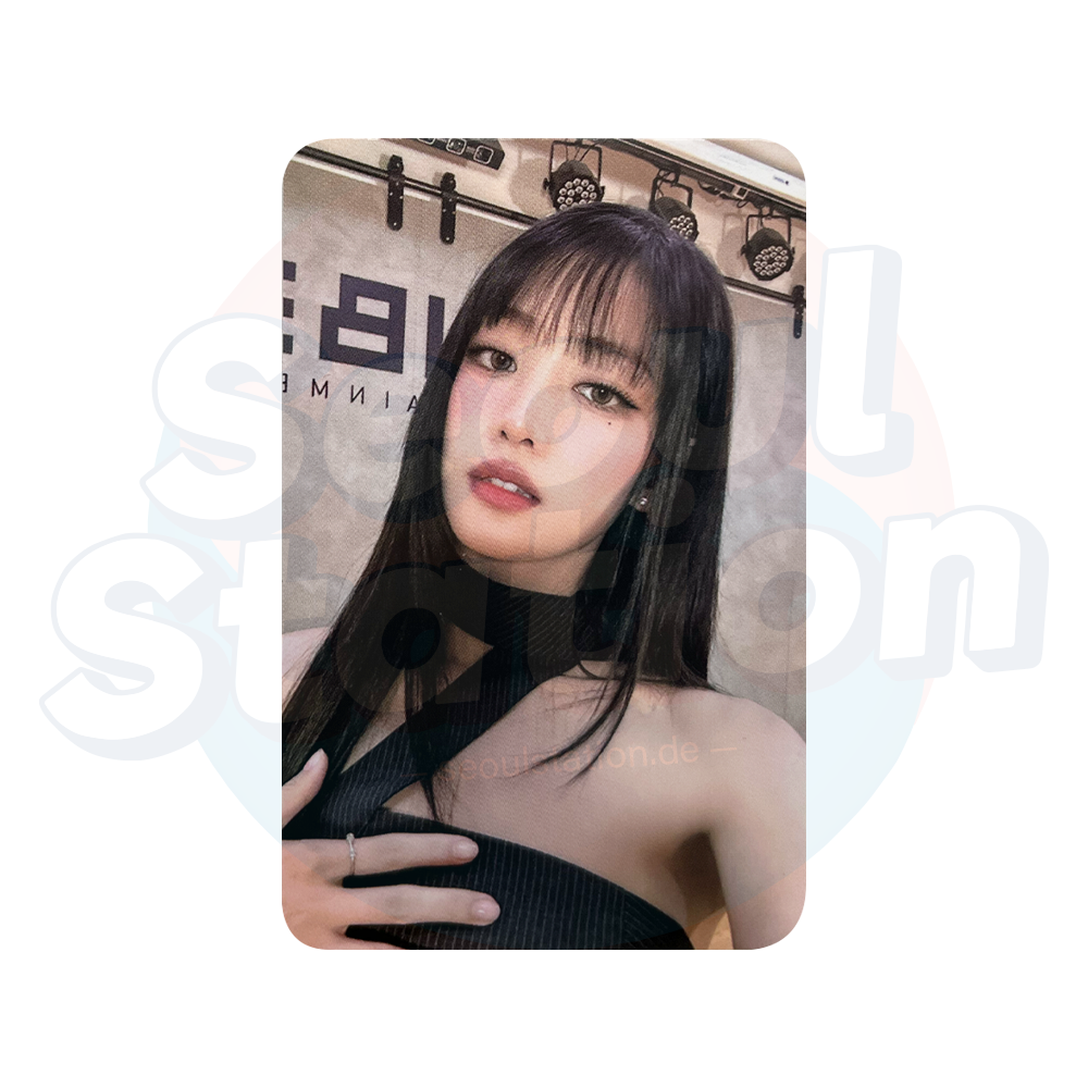 MINNIE of (G)I-DLE - 1st Mini Album 'HER' - SOUNDWAVE Lucky Draw Photo Card neutral