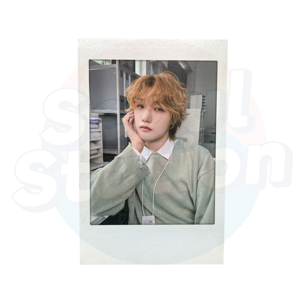 P1Harmony - 2024 Season's Greetings: CODE NAME P1H - Trading POLAROID Photo Card (Office Ver.) jongseob