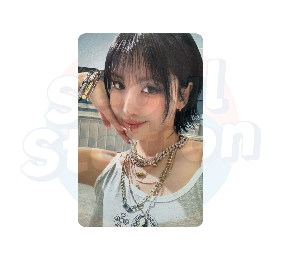 TWICE - 4th Full Album 'THIS IS FOR' - SOUNDWAVE Lucky Draw Photocard - SET B (Showing Face) momo