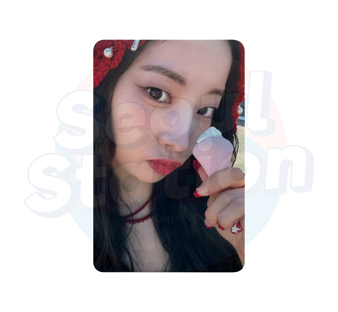 TWICE - 4th Full Album 'THIS IS FOR' - SOUNDWAVE Lucky Draw Photocard - SET A (Strawberry) dahyun