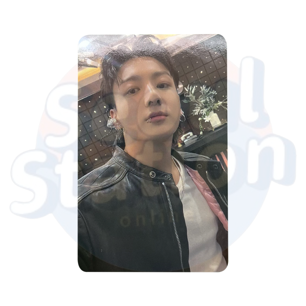 JUNG KOOK - GOLDEN - Powerstation Lucky Draw Photo Card drawers