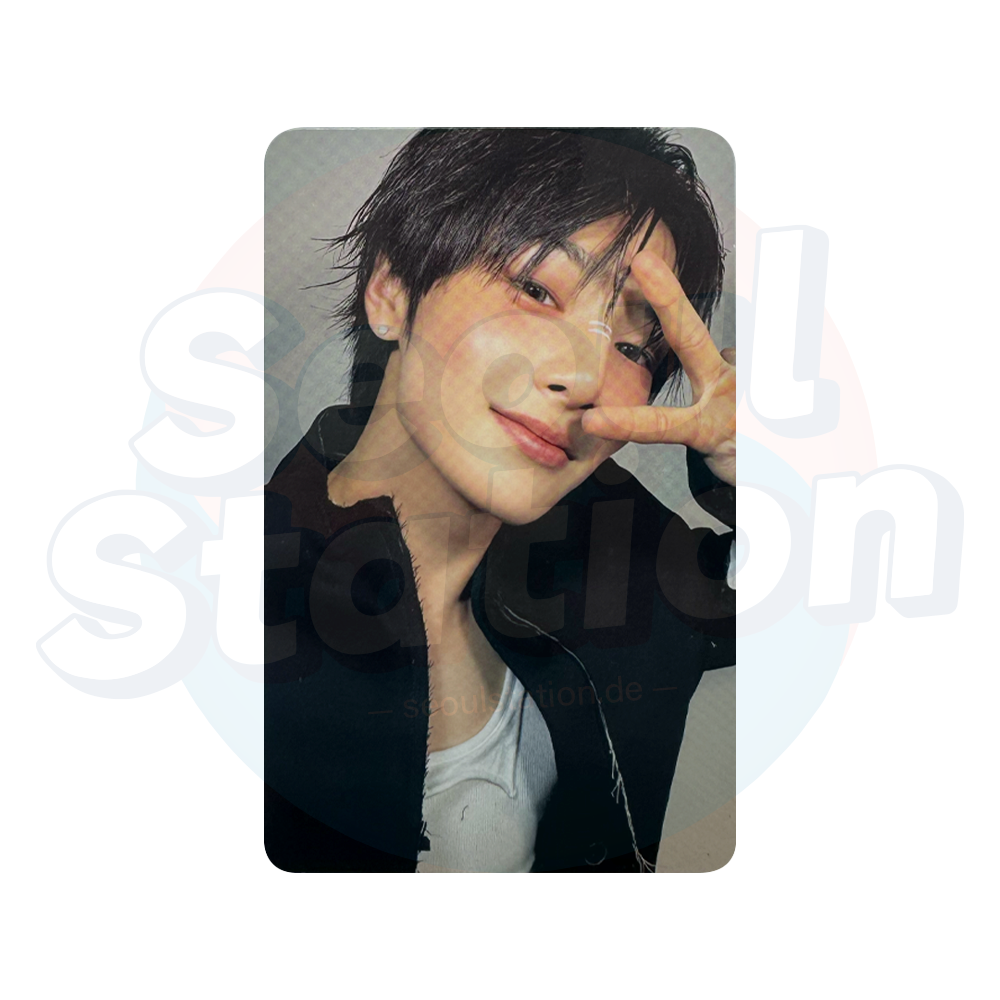 STRAY KIDS - KARMA - LIMITED Album Ver. - Photocard (Black Back) i.n