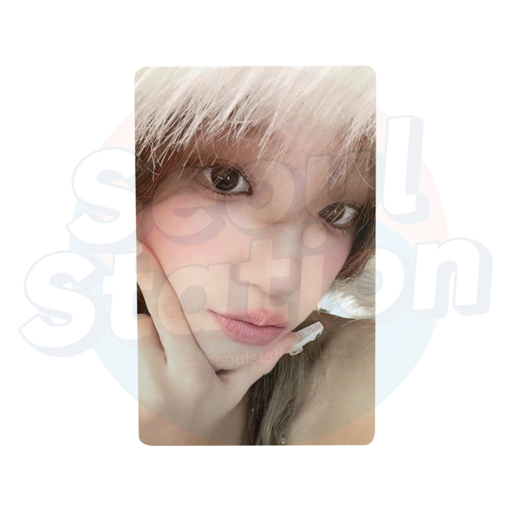 (G)I-DLE - 2nd Full Album '2' - WEVERSE Photo Card - Photobook Ver. yuqi