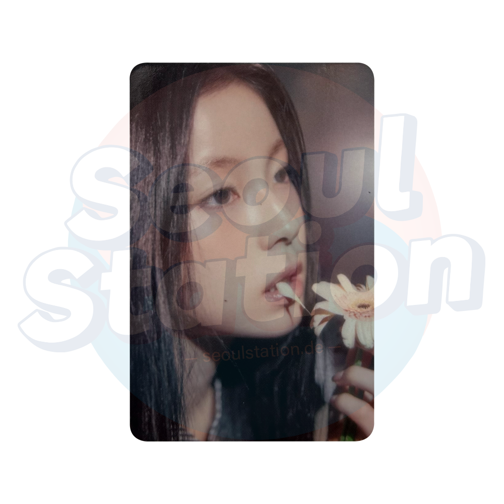 NMIXX - 1st Full Album 'BLUE VALENTINE - LOVE TOKEN Ver. - APPLE MUSIC Photocard Kyujin