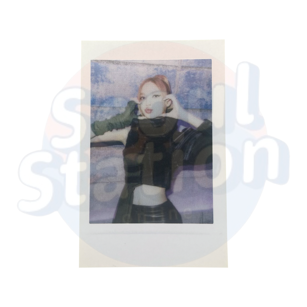 LISA - 0327 Photo Book 4th Edition - Polaroid Photo Card 3