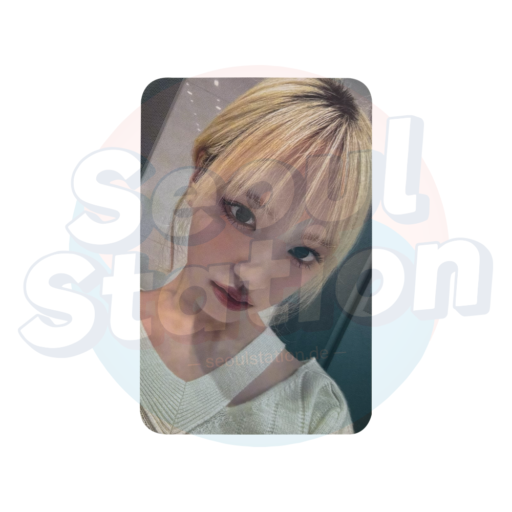 IVE - The 2nd EP 'IVE SWITCH' - SOUNDWAVE 4th Lucky Draw Event Photocard (Blue Back)