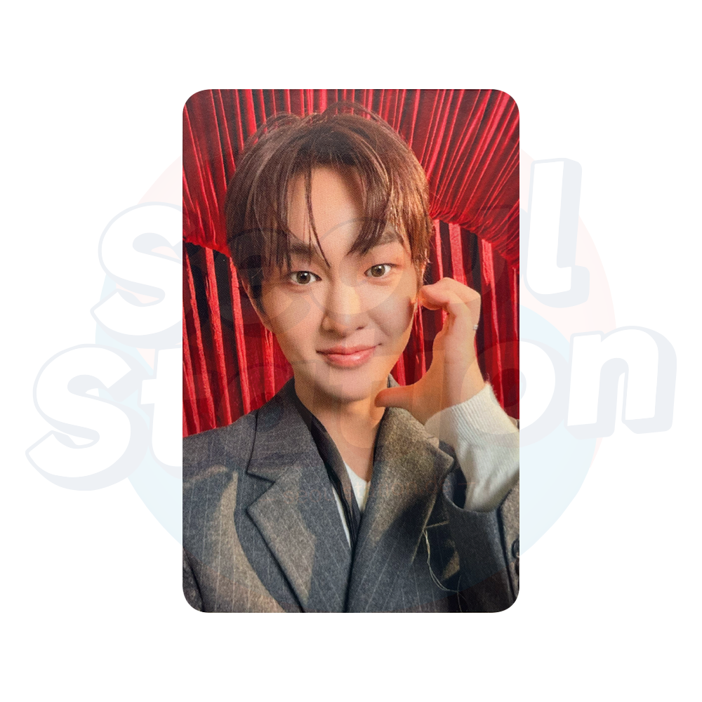 ONEW - 5th Mini Album 'TOUGH LOVE' - APPLE MUSIC Photocard cheek heart