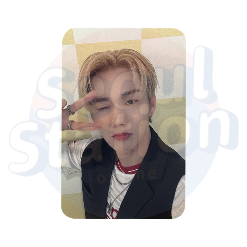 P1Harmony - 'P1ay P1ay P1ay' - 3rd Anniversary Pop-Up Store Official Trading Card - INTAK Ver. peace sign