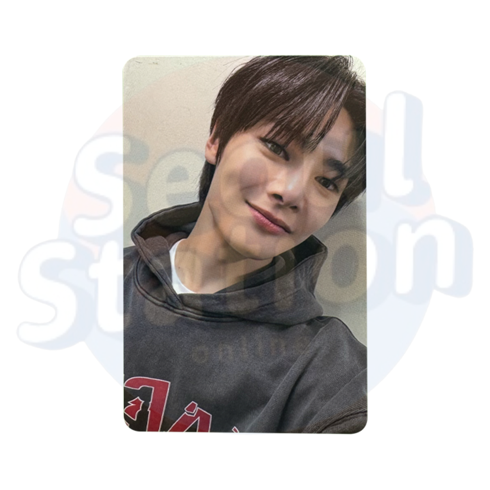 Stray Kids - 樂-STAR - ROCK STAR - Soundwave 2nd Lucky Draw Photo Card (DARK PINK) i.n