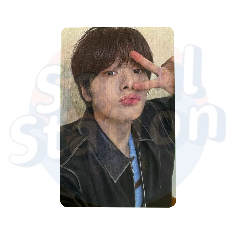 Stray Kids - 樂-STAR - ROCK STAR - Soundwave Pop-Up 1st Giveaway Photo Card (PINK&WHITE) i.n