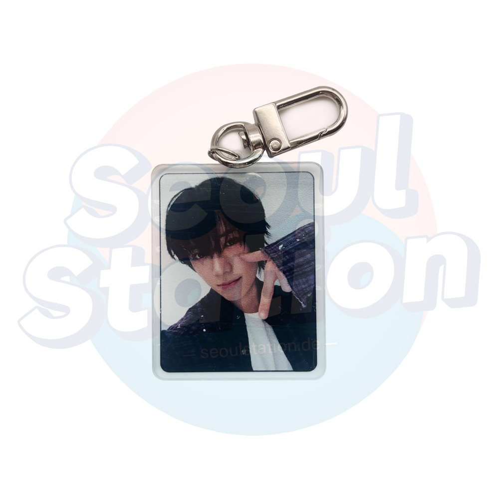 BEOMGYU - Mixtape 'PANIC' - WEVERSE Keychain Light