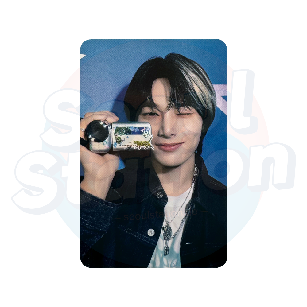 Stray Kids - 2025 Season's Greetings `The Street Kids' - Ktown4u Photo Card i.n