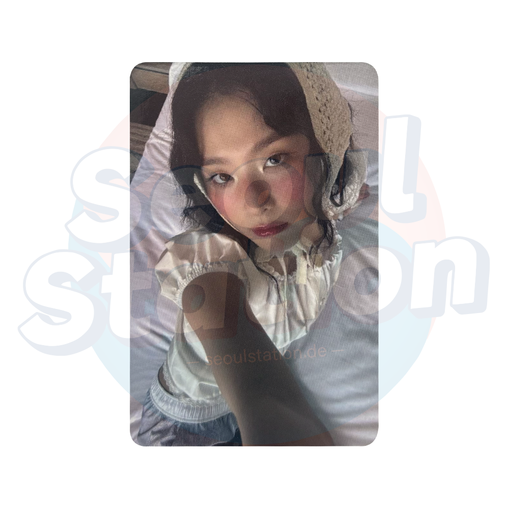IRENE&SEULGI - 2nd Album 'TILT' - Apple Music Photo Card Seulgi White Fit