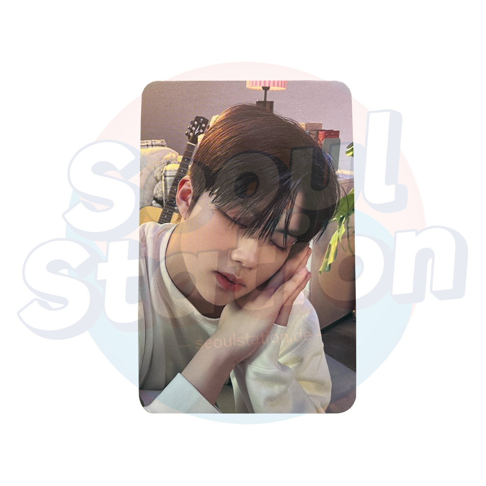 ZEROBASEONE - Good Night - 2024 Season's Greeting - Apple Music Photo Card
