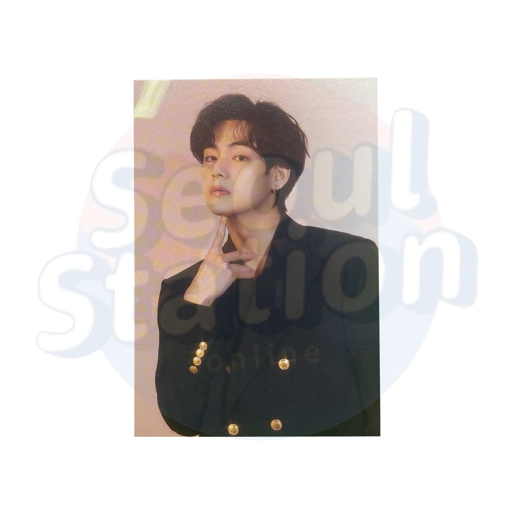 THE DAYDREAM BELIEVERS - BTS - Mini Photo Card V further away