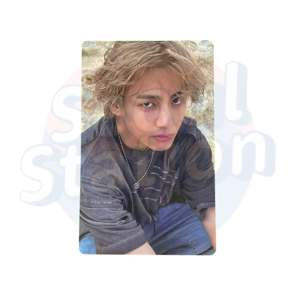 V - LAYOVER - WEVERSE Photo Card Shirt