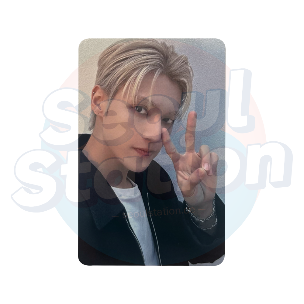ATEEZ - GOLDEN HOUR Part.3 - EVERLINE Lucky Draw Photocard Wooyoung