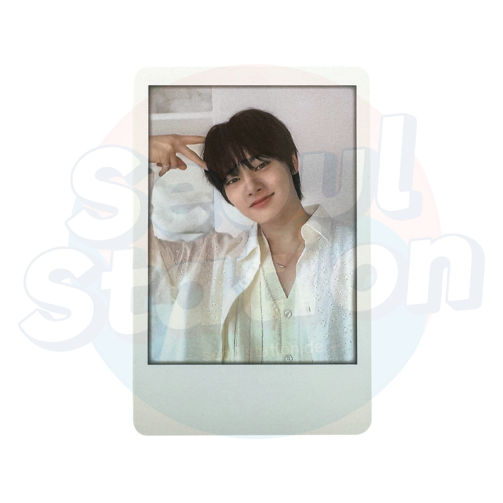 Stray Kids - Perfect Day With SKZ - 2024 Stray Kids Season's Greetings - Soundwave Polaroid Photo Card (round corners) i.n