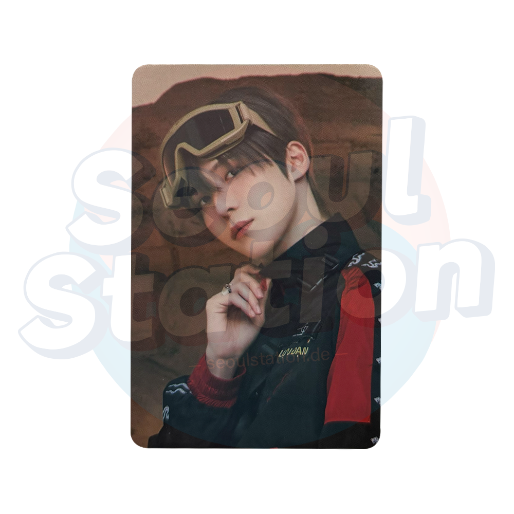 ATEEZ - ANITEEZ IN TREASURE - Trading Card - Yunho 5