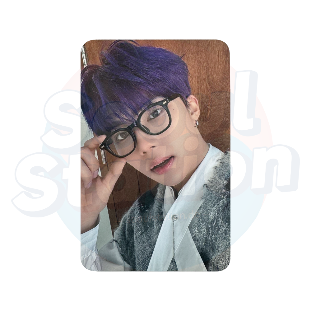 ZEROBASEONE - 2025 Season's Greetings 'OUR Season' - ALADIN Photo Card gunwook
