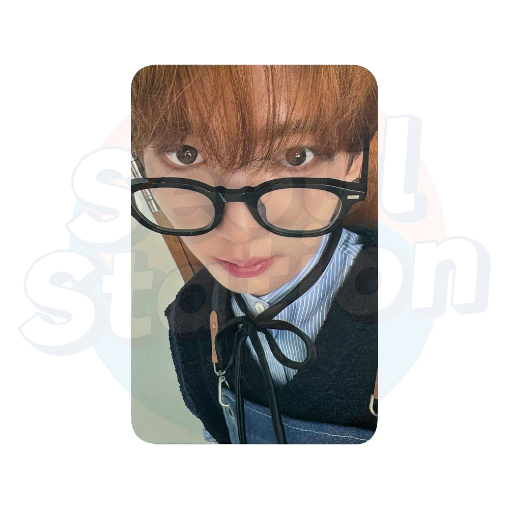 ZEROBASEONE - 2025 Season's Greetings 'OUR Season' - ALADIN Photo Card yujin