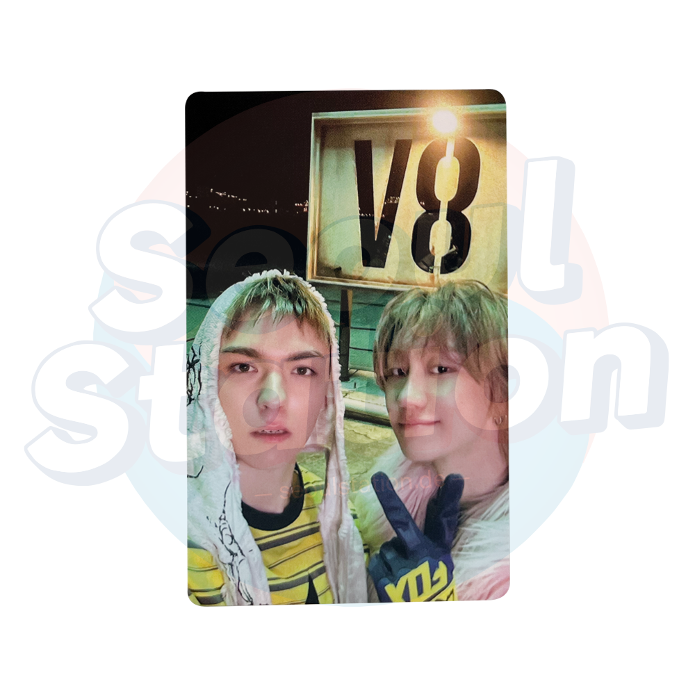 VERNON & THE8 (SEVENTEEN) - 1st Mini Album 'V8' - PHOTOBOOK Ver. - WEVERSE Photocard seoulstation.de
