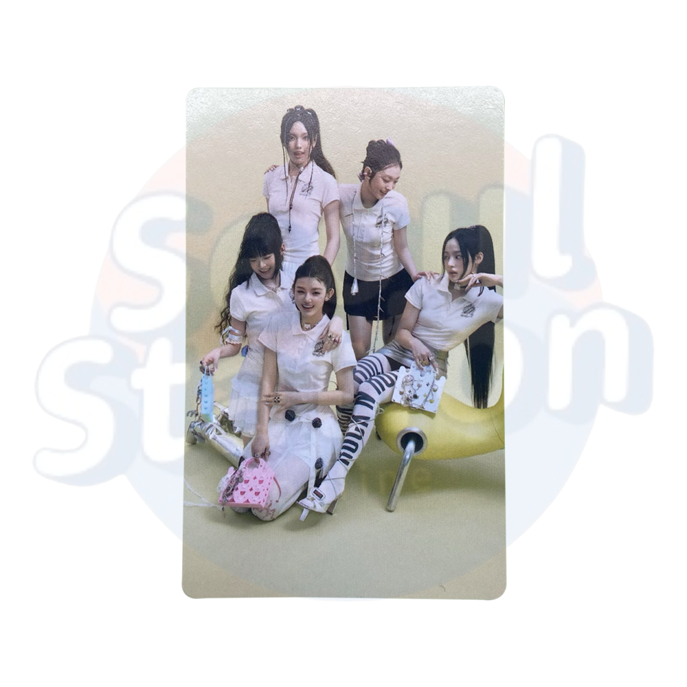 NewJeans - GET UP - Weverse Post Card Group