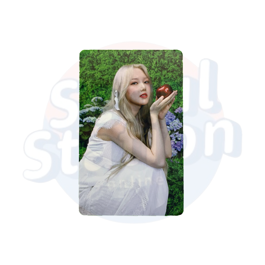 GFRIEND - Song Of The Sirens - Broken Room Ver. Photo Card Yerin