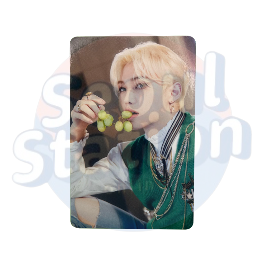Stray Kids X SKZOO - Felix - THE VICTORY Photo Cards